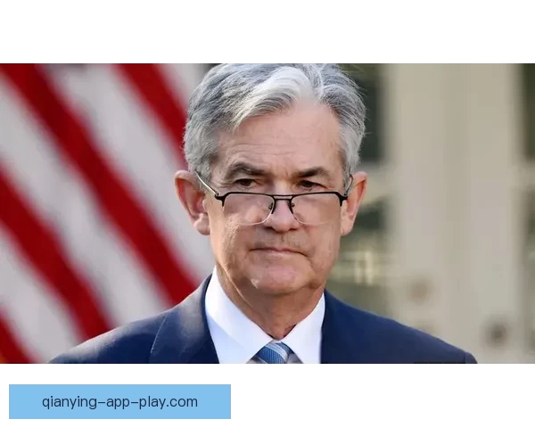 鲍威尔表态愿为胜利调整位置彰显首发球员担当 鲍威尔表态愿为胜利调整位置彰显首发球员担当